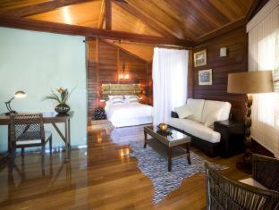 Superior Bungalow